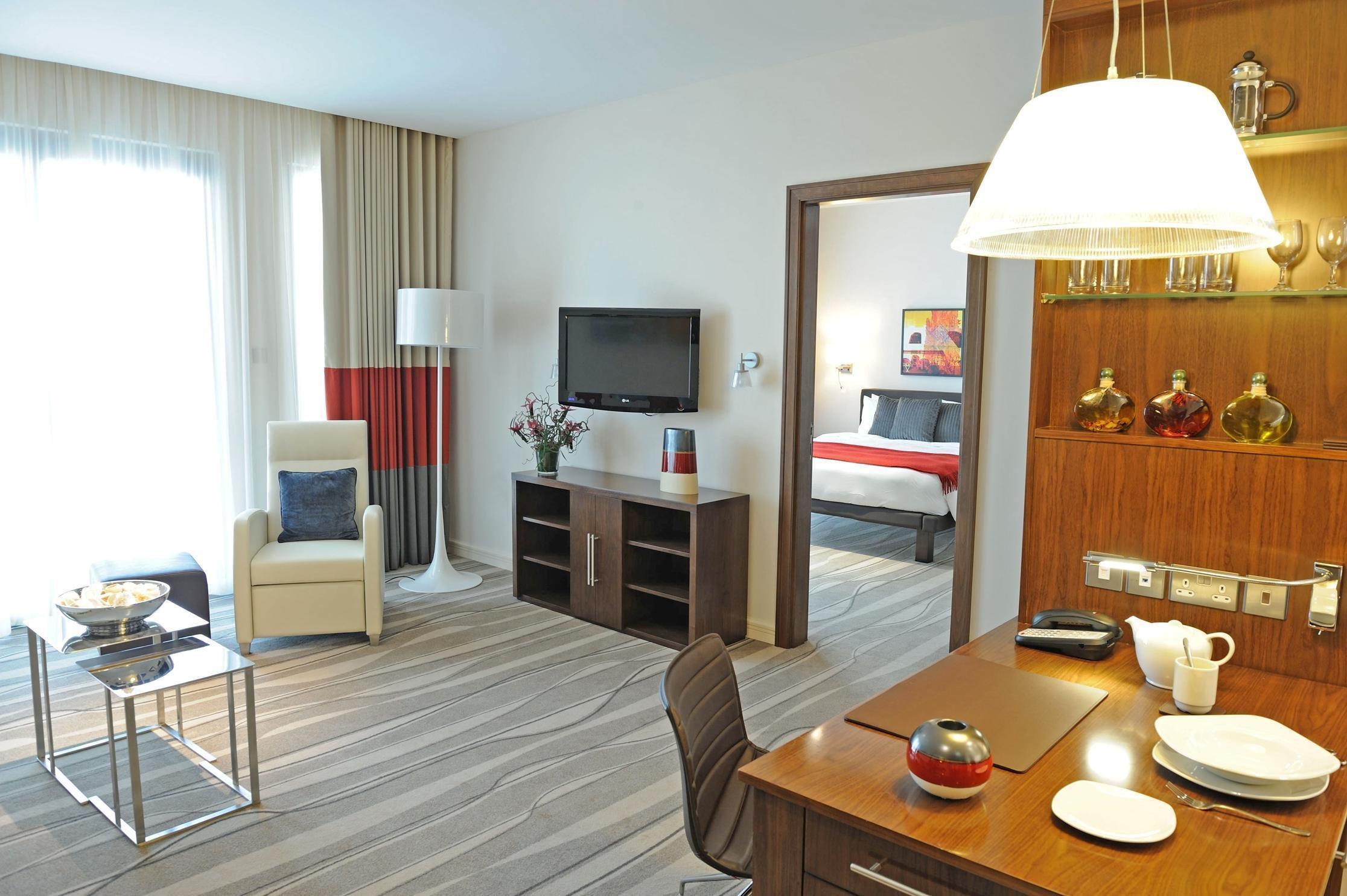 Staybridge Suites Yas Island Abu Dhabi, An Ihg Hotel Номер фото