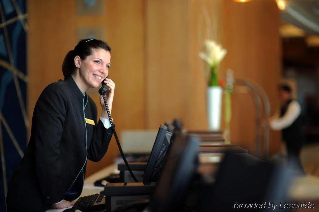 Staybridge Suites Yas Island Abu Dhabi By Ihg Интерьер фото