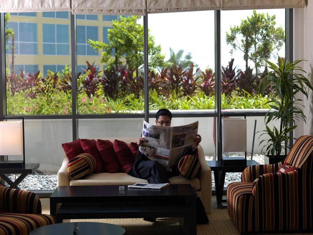 Staybridge Suites Yas Island Abu Dhabi By Ihg Экстерьер фото